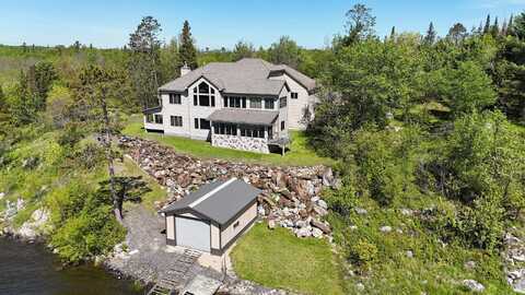 Timberwolf, KABETOGAMA, MN 56669