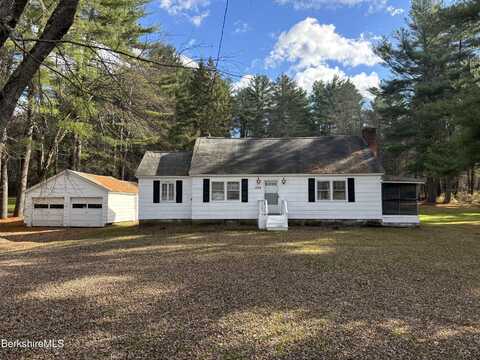 1114 County Rd, Sheffield, MA 01257