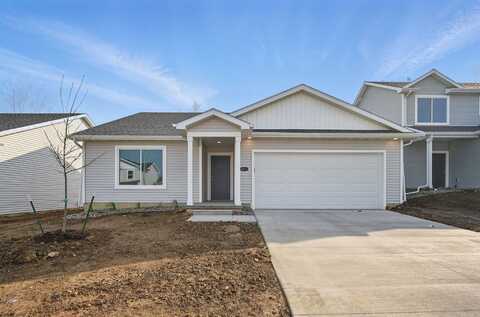 4411 E 43rd Court, Des Moines, IA 50317