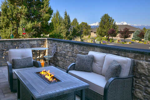 Jubel, REDMOND, OR 97756