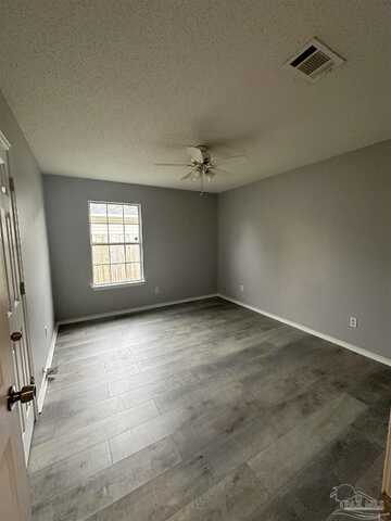 Redoubt, PENSACOLA, FL 32507
