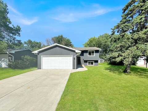 Capetown Plaza, Woodbury, MN 55125