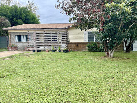 Nw Poulton Drive, Fort Walton Beach, FL 32548