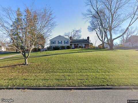 Derwydd Ln, Berwyn, PA 19312