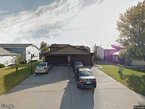 26Th Street, MOORHEAD, MN 56560