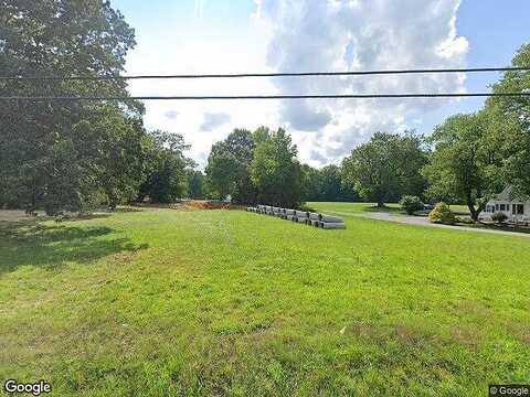 N James St, Ashland, VA 23005