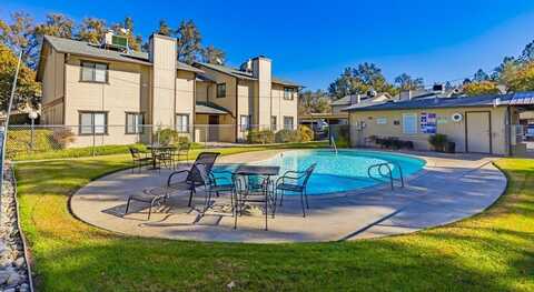 49400 River Park Road, Oakhurst, CA 93644