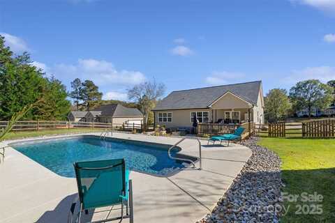 527 Sand Trap Drive, York, SC 29745