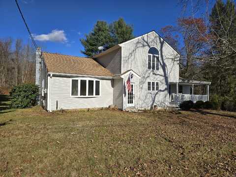 13 Brooklyn Road, Pomfret, CT 06259