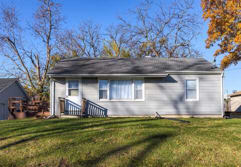 818 1/2 North Avenue, Norwalk, IA 50211