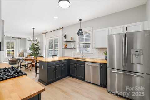 8225 Ballymore Court, Huntersville, NC 28078