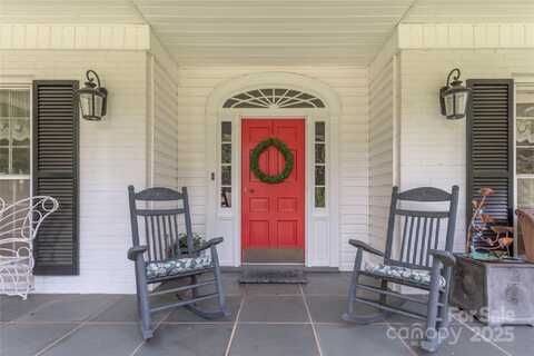 568 Country Club Drive, Waynesville, NC 28786