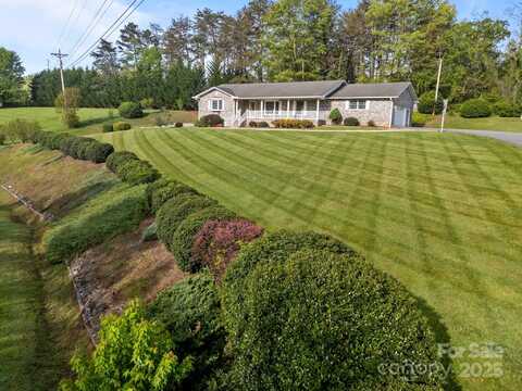 35 Clayton Drive, Weaverville, NC 28787