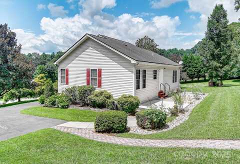 99999 Black Bear Ridge Trail, Zirconia, NC 28790