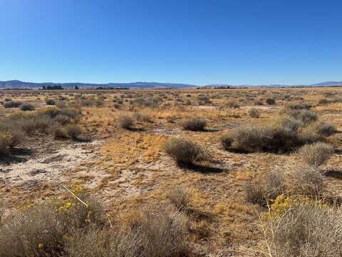 0 W Vic Avenue F12 70 Stw Street, Lancaster, CA 93536