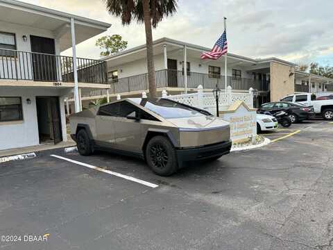 1508 Virginia Avenue, Daytona Beach, FL 32114