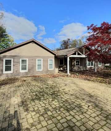 252 Northview Drive, Valparaiso, IN 46383