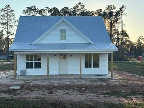 327 Woodlawn Church Rd, Baxley, GA 31513