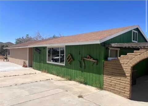 8111 Woodland Lane, Rosamond, CA 93560