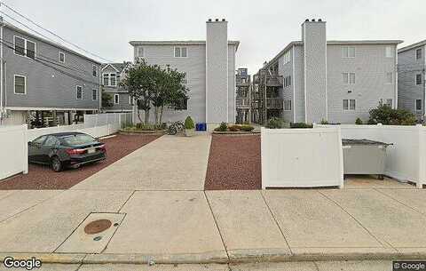 40Th St # 1F, SEA ISLE CITY, NJ 08243