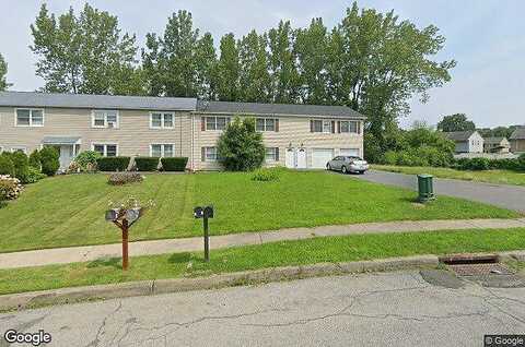 Williamsburg Dr # 16, NEWBURGH, NY 12550