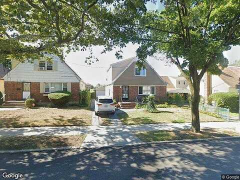 121St, CAMBRIA HEIGHTS, NY 11411