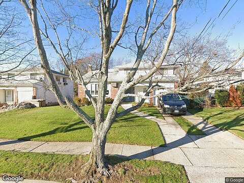 Cliff, NORTH BELLMORE, NY 11710