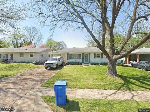 Manor, FLORISSANT, MO 63031