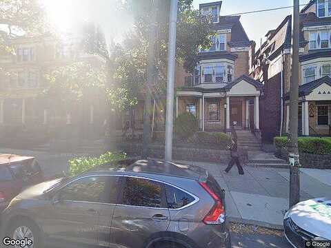 Spruce, PHILADELPHIA, PA 19104