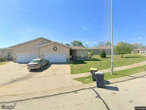 Queen Ridge, KANSAS CITY, MO 64136