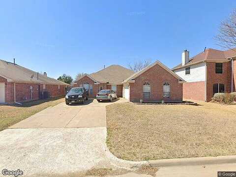 St Leonard, ARLINGTON, TX 76001