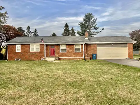 1900 Hudson Road, Hillsdale, MI 49242