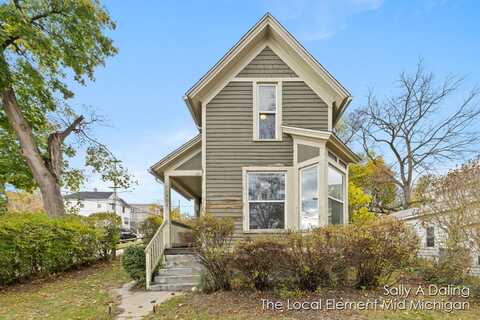 701 Clancy Avenue NE, Grand Rapids, MI 49503