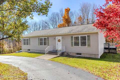 13 Porter Dr, Clifford Twp, PA 18421