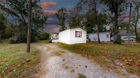 313 N Frazier Street, DeQuincy, LA 70633