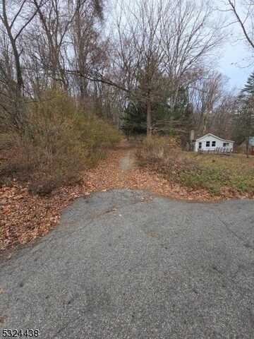 Jenkins Rd, West Milford, NJ 07421