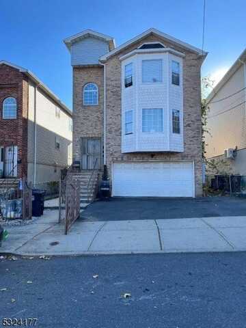 24 Hunter St, Newark, NJ 07114