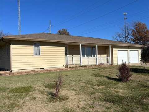 730 E 6th Street, Le Roy, KS 66857