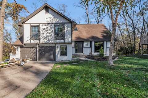 9204 NW 77th Street, Weatherby Lake, MO 64152