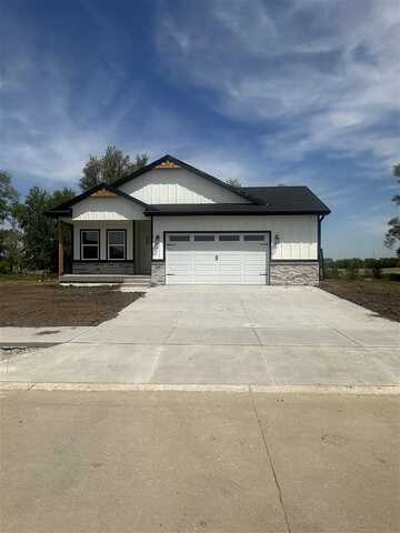 260 Knoll Ridge Dr, Hills, IA 52235