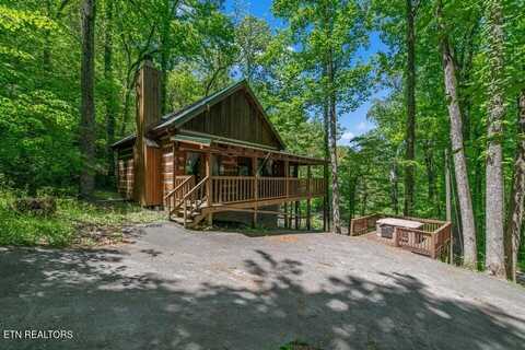 3426 Twin City Way, Pigeon Forge, TN 37863