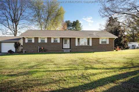 10 Christy Lane, Winfield, WV 25213