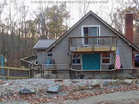 72 CHESTNUT Road, Elkview, WV 25071