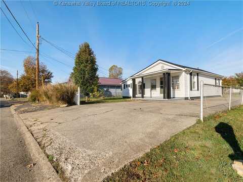 114 6th Street, Saint Albans, WV 25303