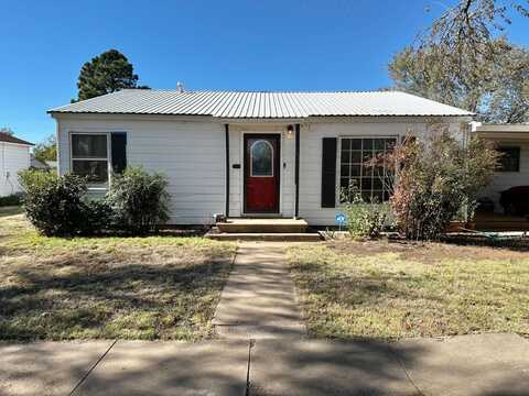 223 N Donley Avenue, Tulia, TX 79088