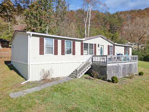 106 Waddle Lane, Prestonsburg, KY 41653