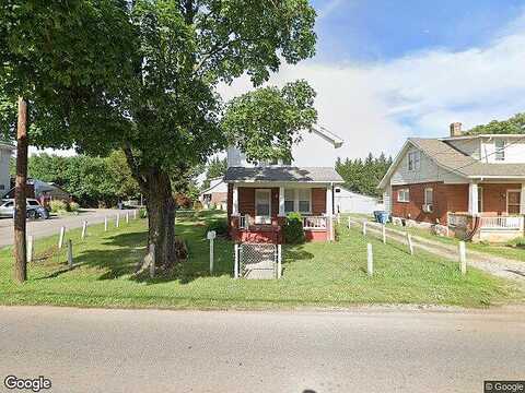Plantation, ROANOKE, VA 24012