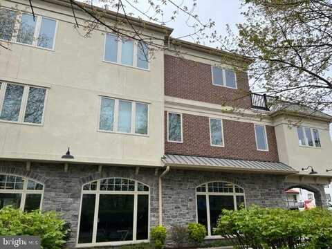 18 BERKLEY RD #11, DEVON, PA 19333