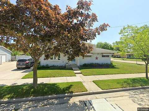 Spruce, RACINE, WI 53403