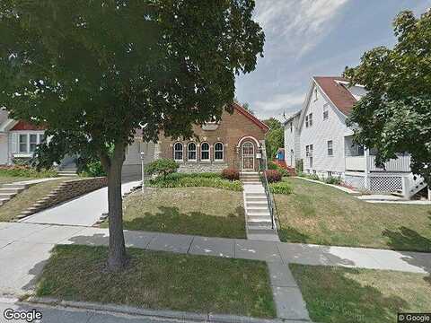 89Th, MILWAUKEE, WI 53227